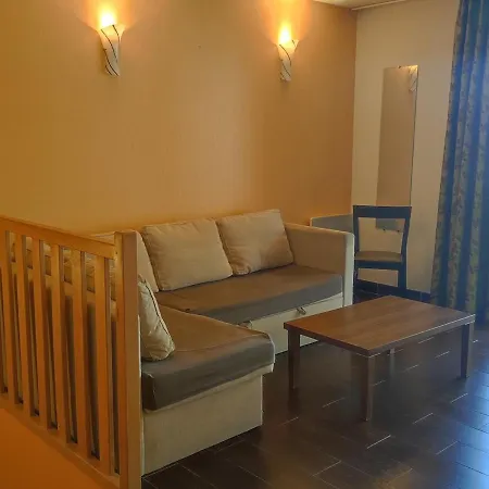 Jausiers: T3 Duplex, 6 Pers, Terrasse, Animaux Admis - Fr-1-165b-8 *